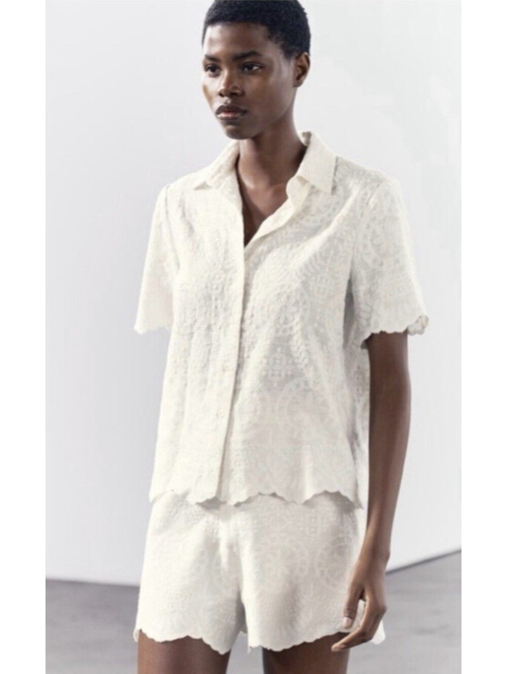 Zara Blogger Favorite Embroidered Short Sleeve Button Down Shirt Blouse S White - Picture 2 of 8